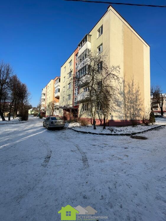 Фото Продажа 3-комнатной квартиры на ул. Советская 27 в Лиде (№381/2) 2