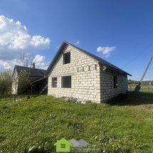 Полдома и 25 сотокд. Островля