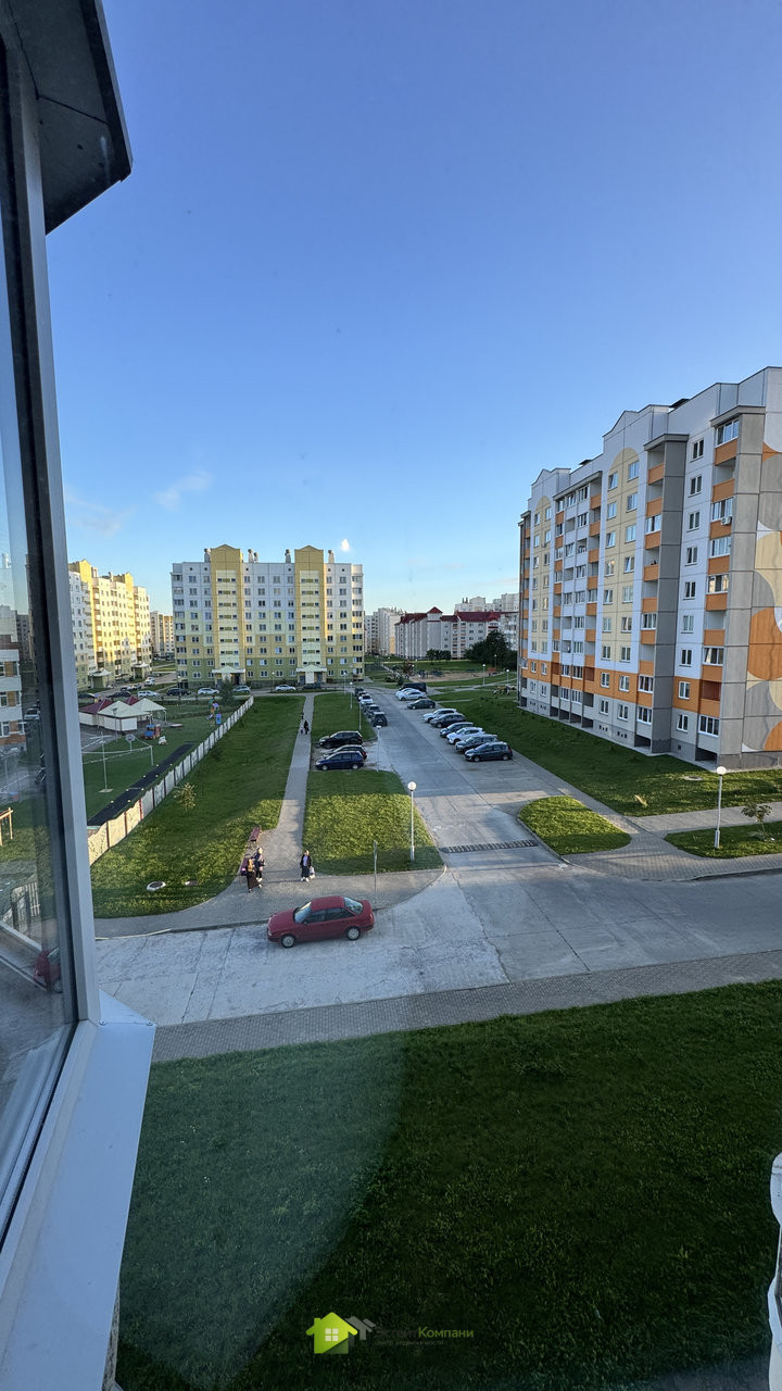 Квартира 49.6м.кв., комнат 2, Лида, ул. Пролыгина, 6/ (1998)